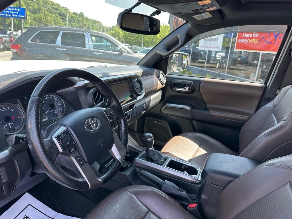 Toyota Tacoma 4WD Double Cab V6 AT Limited (Natl) 2016