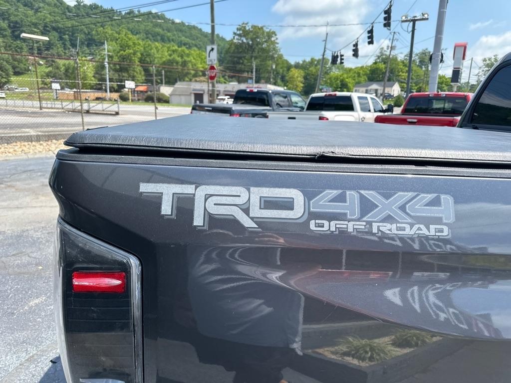 Toyota Tundra 4WD Truck CrewMax 5.7L V8 6-Spd AT TRD Pro (Natl) 2016
