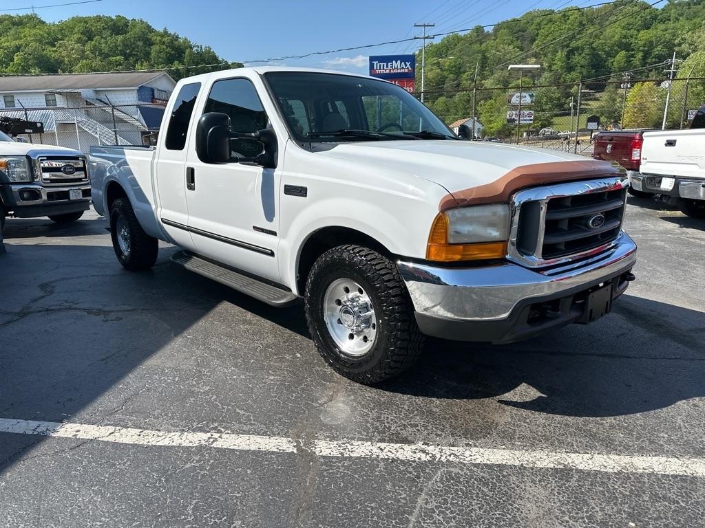 Ford Super Duty F-250 Supercab 142" Lariat 2000