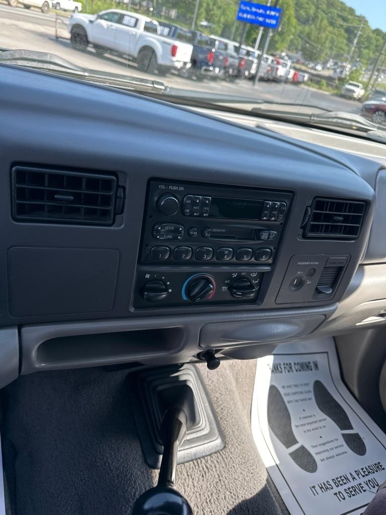 Ford Super Duty F-250 Supercab 142" Lariat 2000