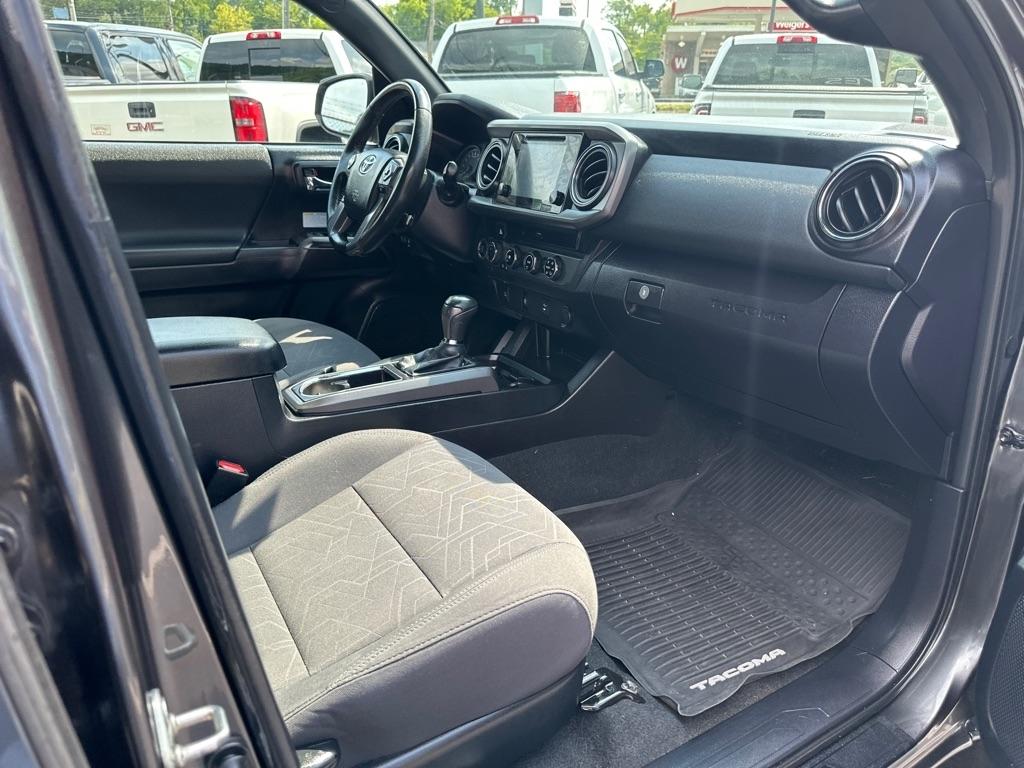 Toyota Tacoma 4WD Double Cab V6 MT TRD Off Road (Natl) 2016