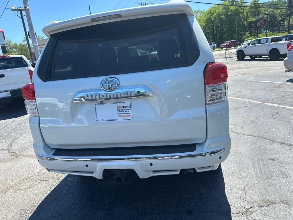 Toyota 4Runner 4WD 4dr V6 Limited (Natl) 2013