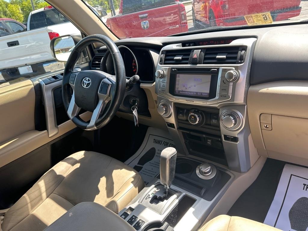 Toyota 4Runner 4WD 4dr V6 Limited (Natl) 2013