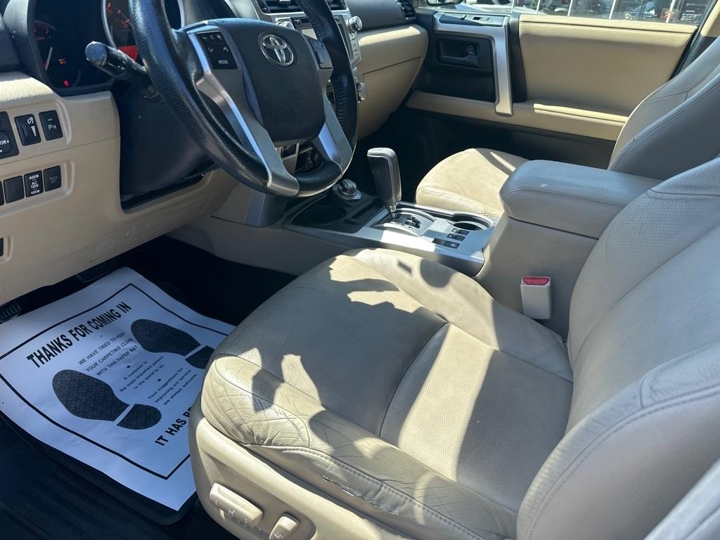Toyota 4Runner 4WD 4dr V6 Limited (Natl) 2013