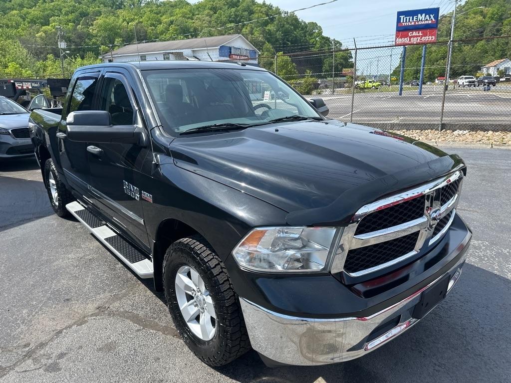 RAM 1500 Tradesman 4x4 Crew Cab 5'7" Box 2017