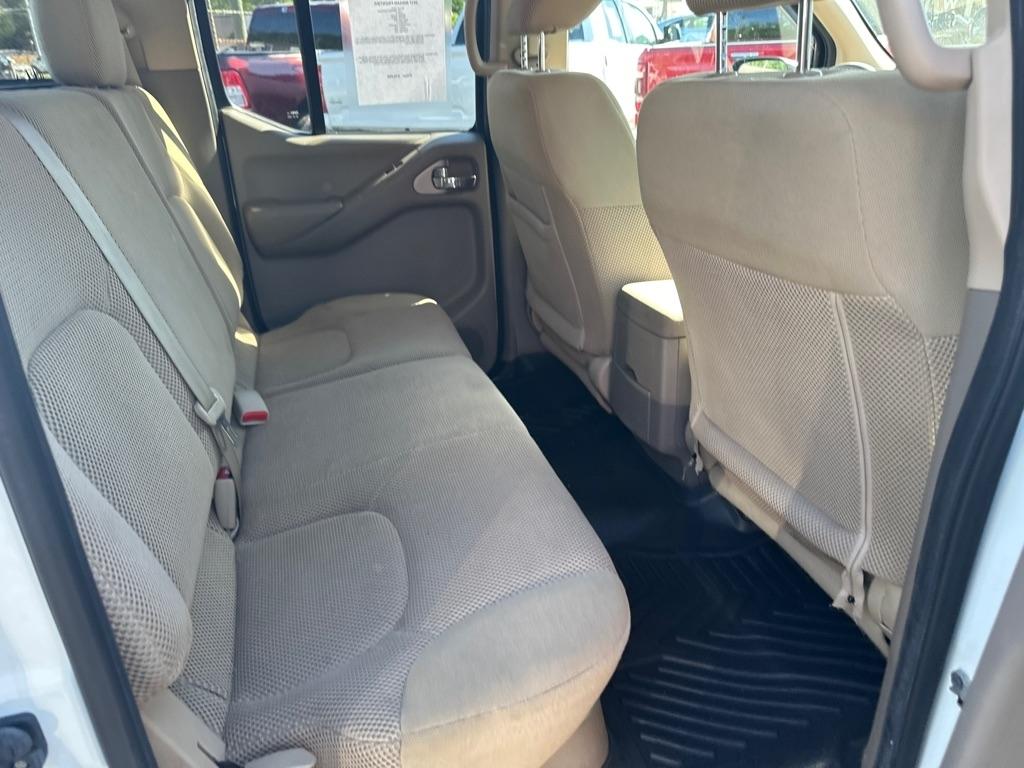 Nissan Frontier 2017.5 Crew Cab 4x4 SV V6 Auto 2017