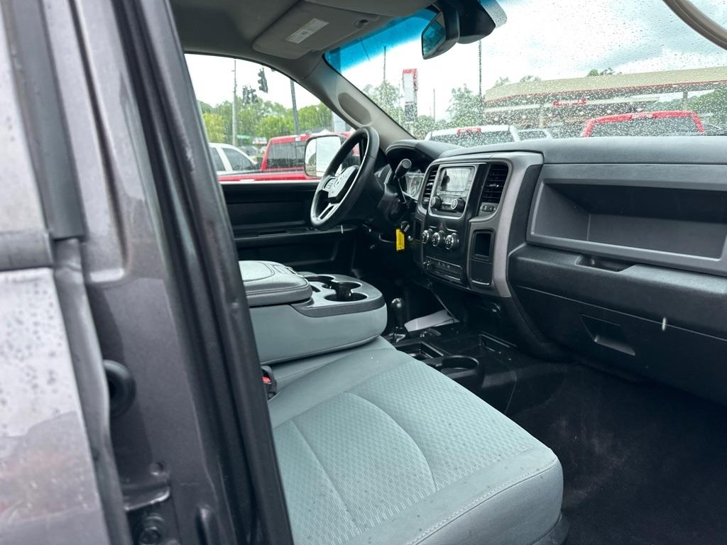 RAM 2500 Tradesman 4x4 Crew Cab 6'4" Box 2018