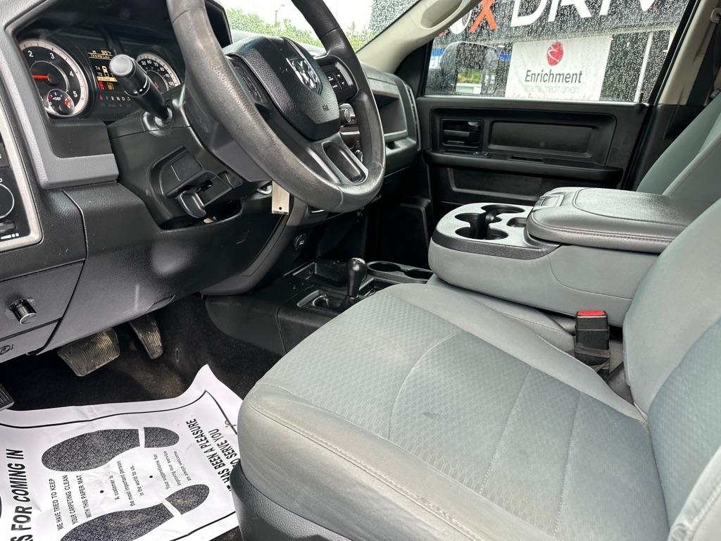 RAM 2500 Tradesman 4x4 Crew Cab 6'4" Box 2018