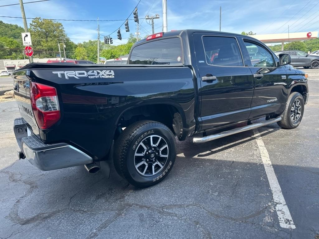 Toyota Tundra 4WD Truck CrewMax 5.7L V8 6-Spd AT SR5 (Natl) 2014