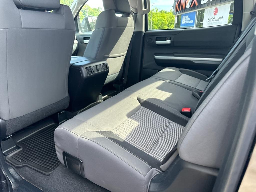 Toyota Tundra 4WD Truck CrewMax 5.7L V8 6-Spd AT SR5 (Natl) 2014