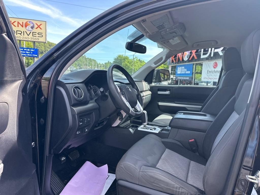 Toyota Tundra 4WD Truck CrewMax 5.7L V8 6-Spd AT SR5 (Natl) 2014