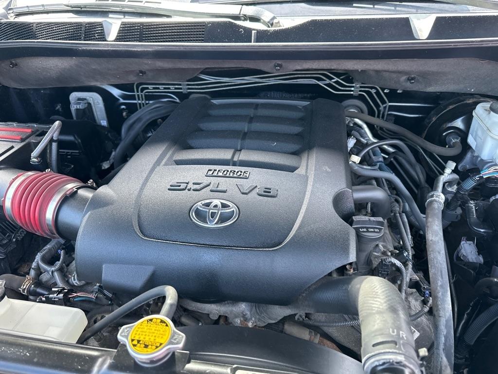 Toyota Tundra 4WD Truck CrewMax 5.7L V8 6-Spd AT SR5 (Natl) 2014