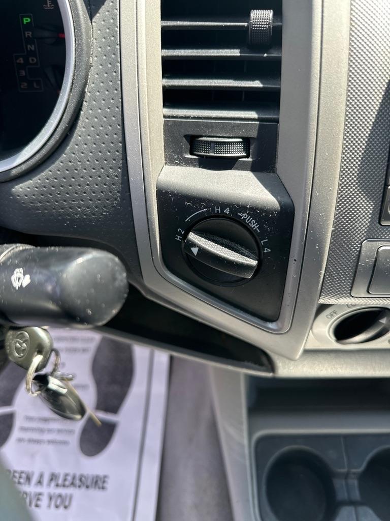 Toyota Tacoma 4WD Double V6 MT (Natl) 2010