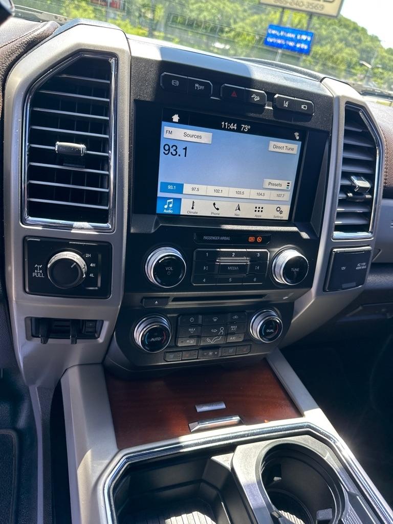 Ford Super Duty F-250 SRW King Ranch 4WD Crew Cab 8' Box 2017