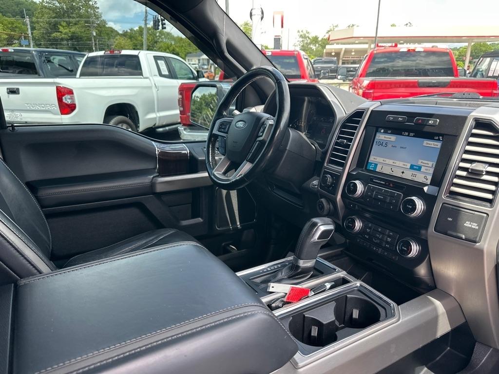 Ford F-150 Platinum 4WD SuperCrew 5.5' Box 2017