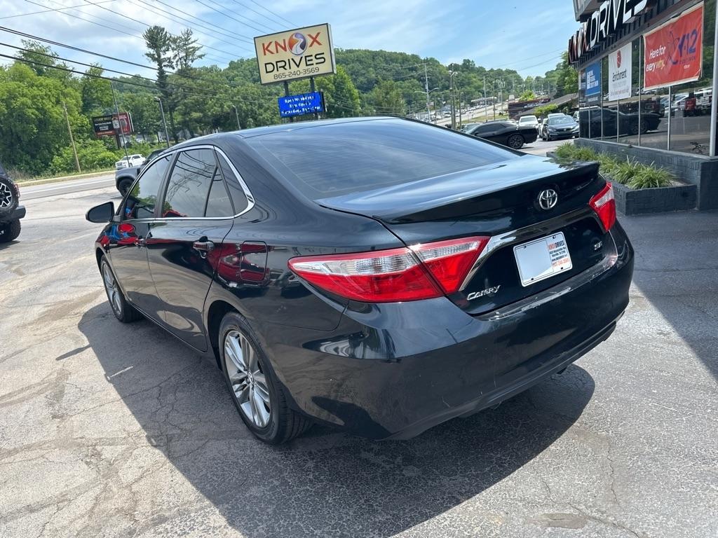 Toyota Camry 4dr Sdn I4 Auto SE w/Special Edition Pkg (Natl) 2016