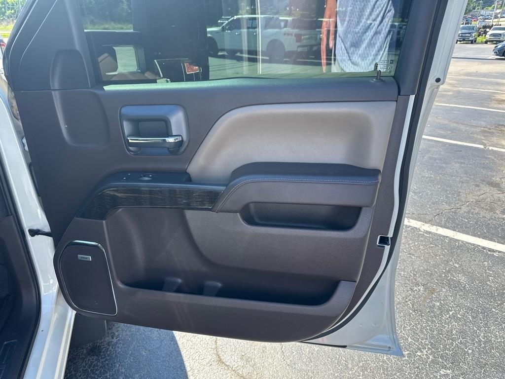 GMC Sierra 1500 4WD Crew Cab 143.5" Denali 2015