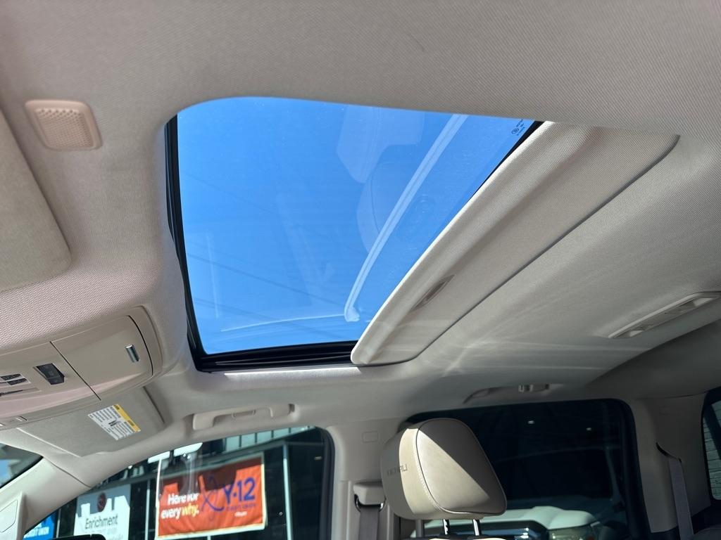 GMC Sierra 1500 4WD Crew Cab 143.5" Denali 2015