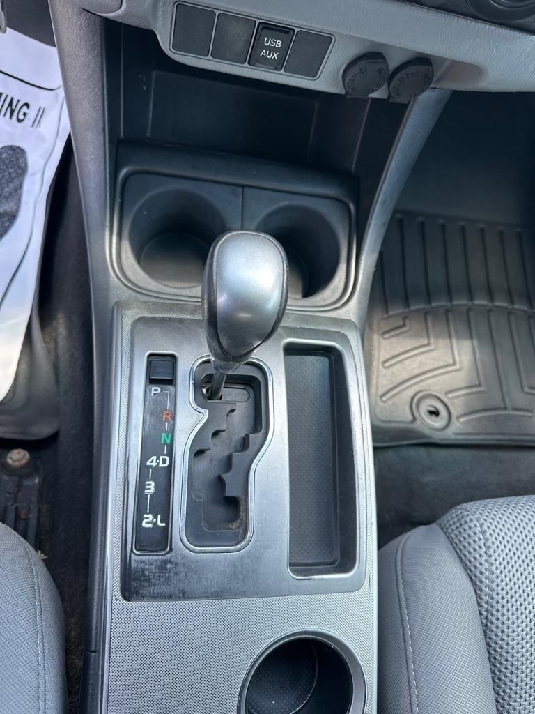 Toyota Tacoma 4WD Double Cab LB V6 AT (Natl) 2015