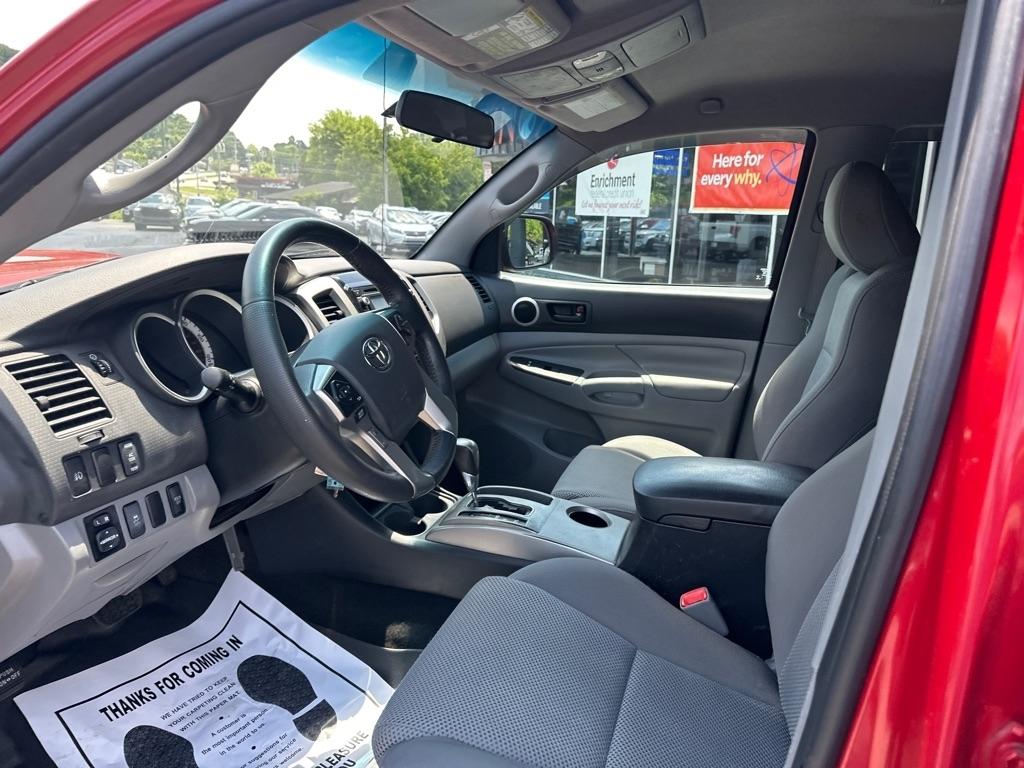 Toyota Tacoma 4WD Double Cab LB V6 AT (Natl) 2015