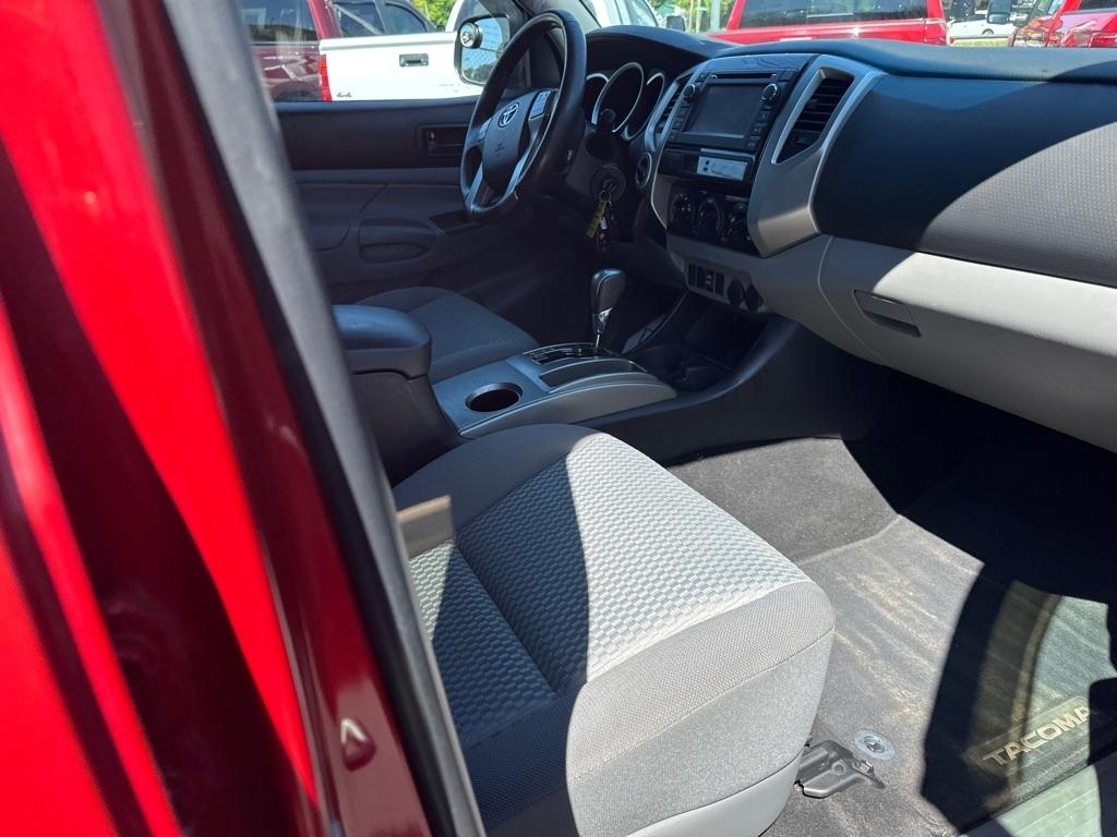 Toyota Tacoma 4WD Double Cab LB V6 AT (Natl) 2013