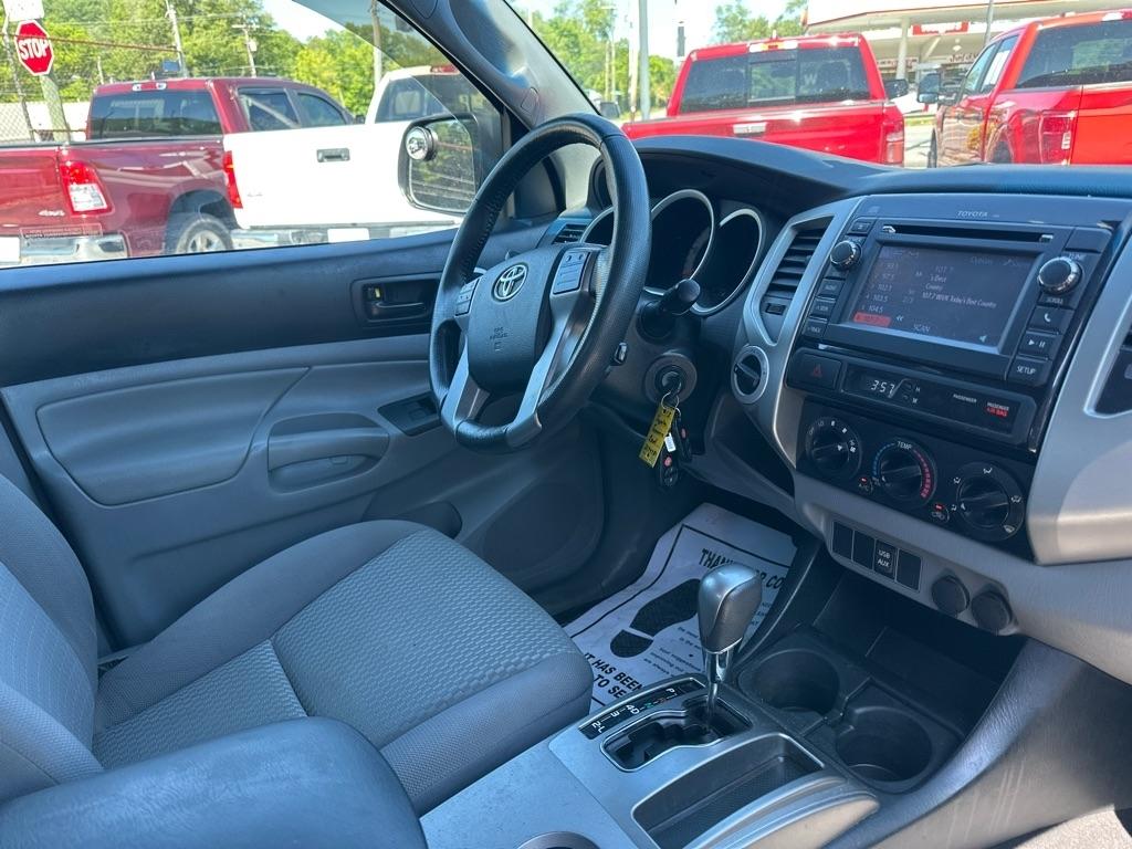 Toyota Tacoma 4WD Double Cab LB V6 AT (Natl) 2013
