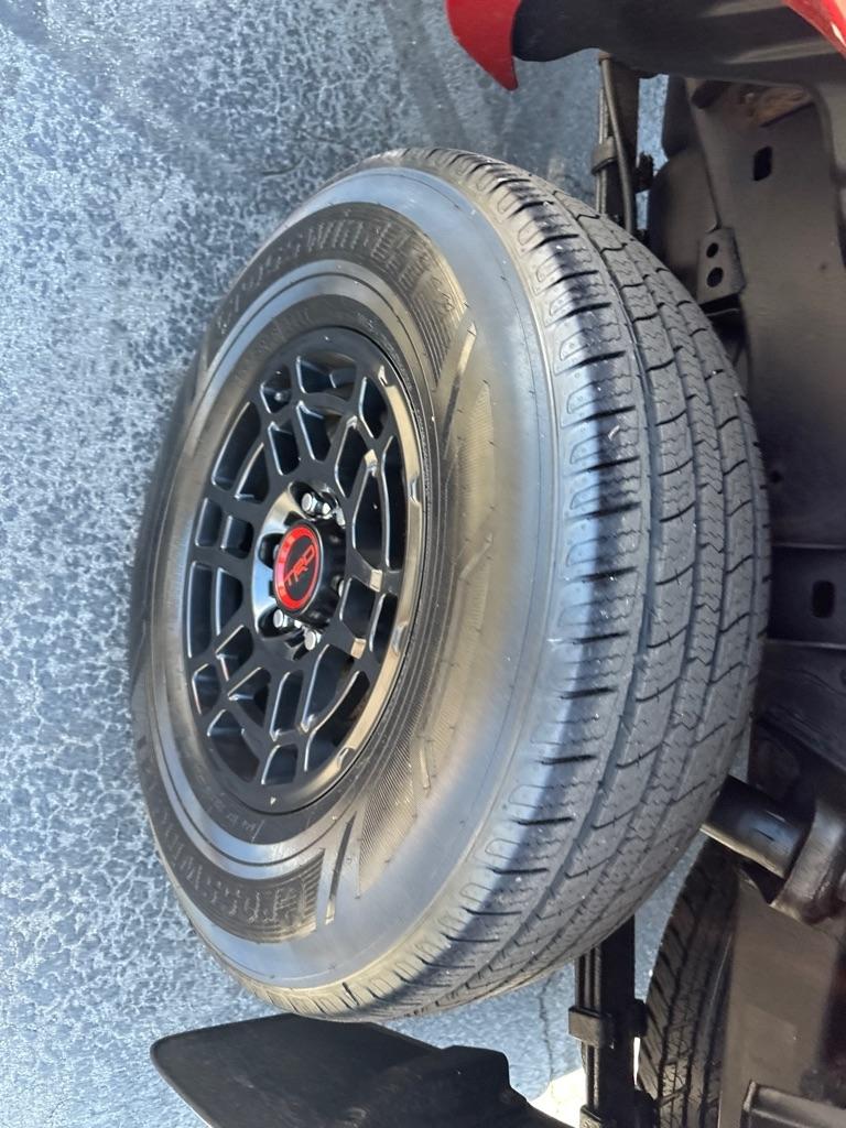 Toyota Tacoma 4WD Double Cab LB V6 AT (Natl) 2013