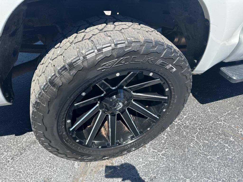 Toyota Tundra 4WD Truck CrewMax 5.7L V8 6-Spd AT LTD (Natl) 2012