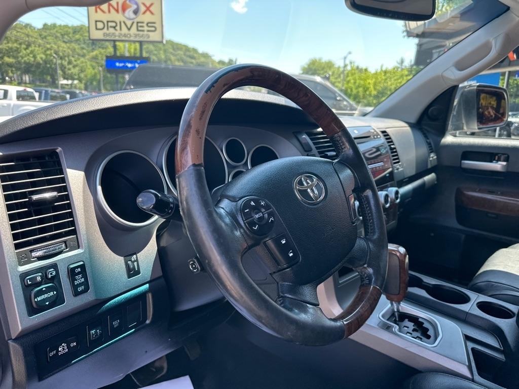 Toyota Tundra 4WD Truck CrewMax 5.7L V8 6-Spd AT LTD (Natl) 2012