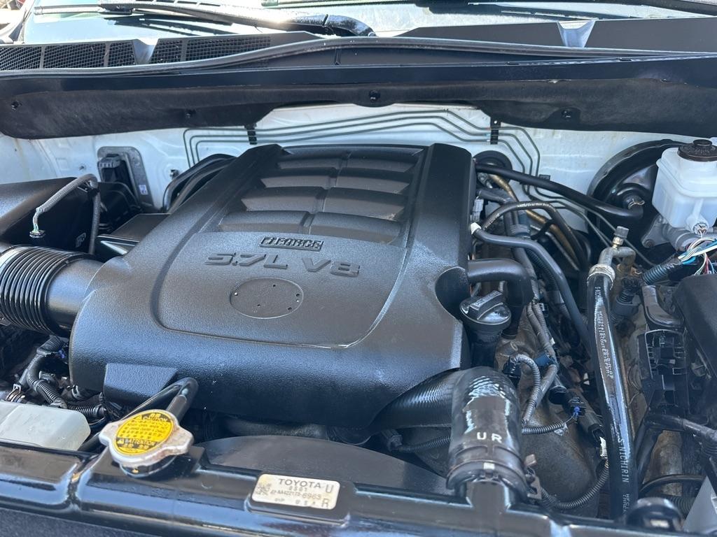 Toyota Tundra 4WD Truck CrewMax 5.7L V8 6-Spd AT LTD (Natl) 2012