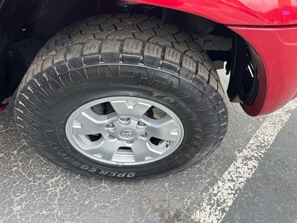Toyota Tacoma 4WD Double V6 MT (Natl) 2011