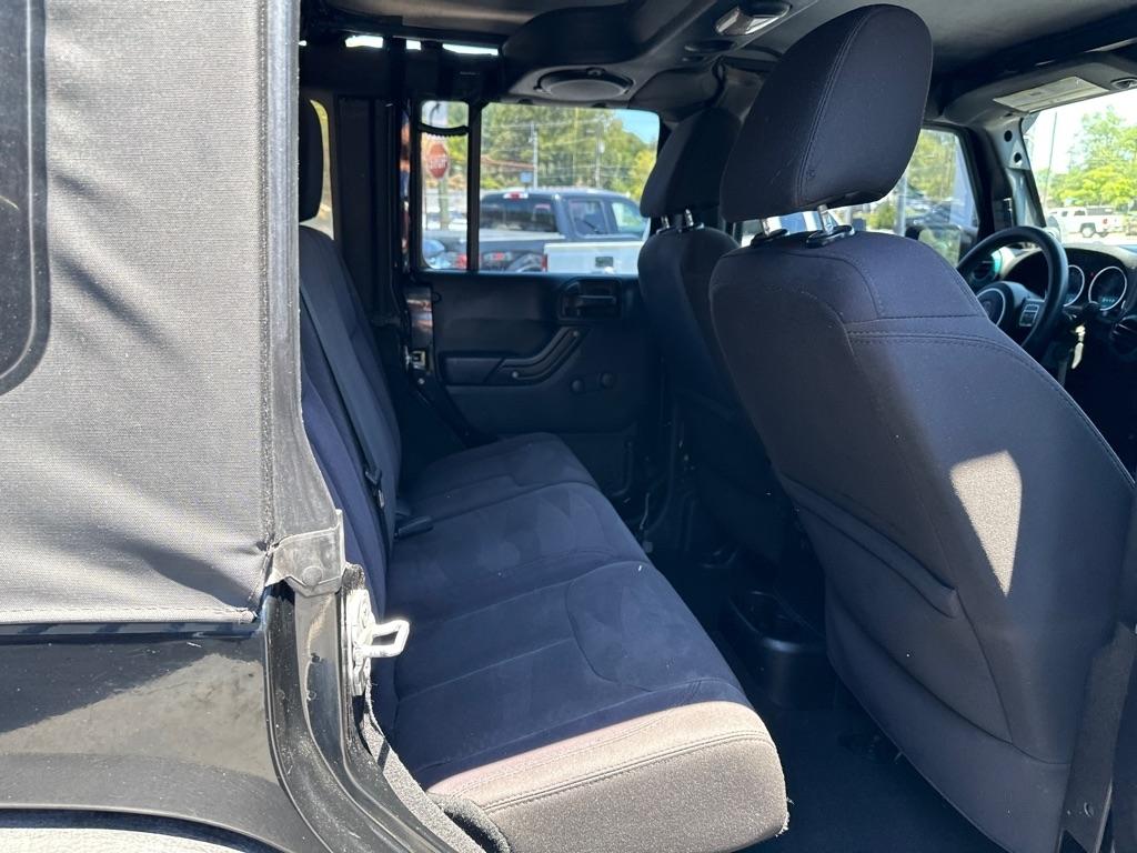 Jeep Wrangler Unlimited 4WD 4dr Sport 2014