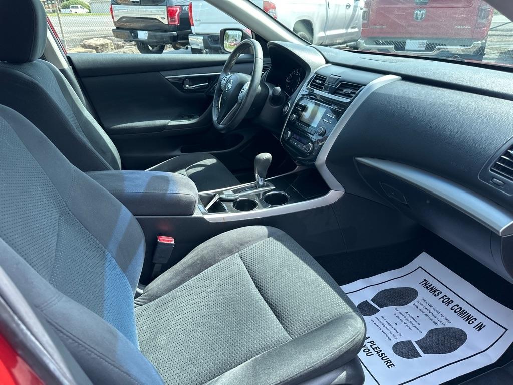 Nissan Altima 4dr Sdn I4 2.5 SV 2014