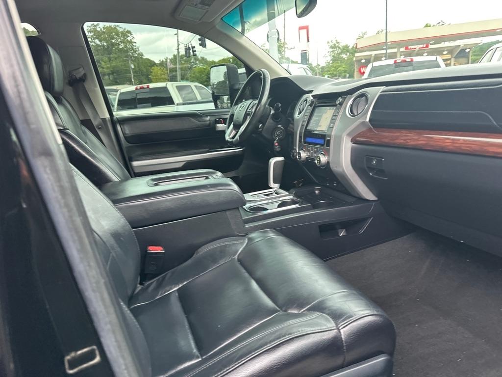 Toyota Tundra 4WD Truck CrewMax 5.7L V8 6-Spd AT LTD (Natl) 2016