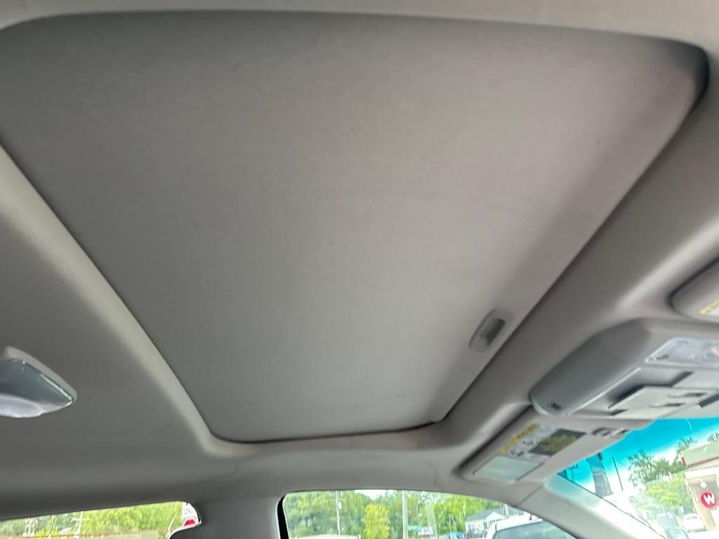 Toyota Tundra 4WD Truck CrewMax 5.7L V8 6-Spd AT LTD (Natl) 2016