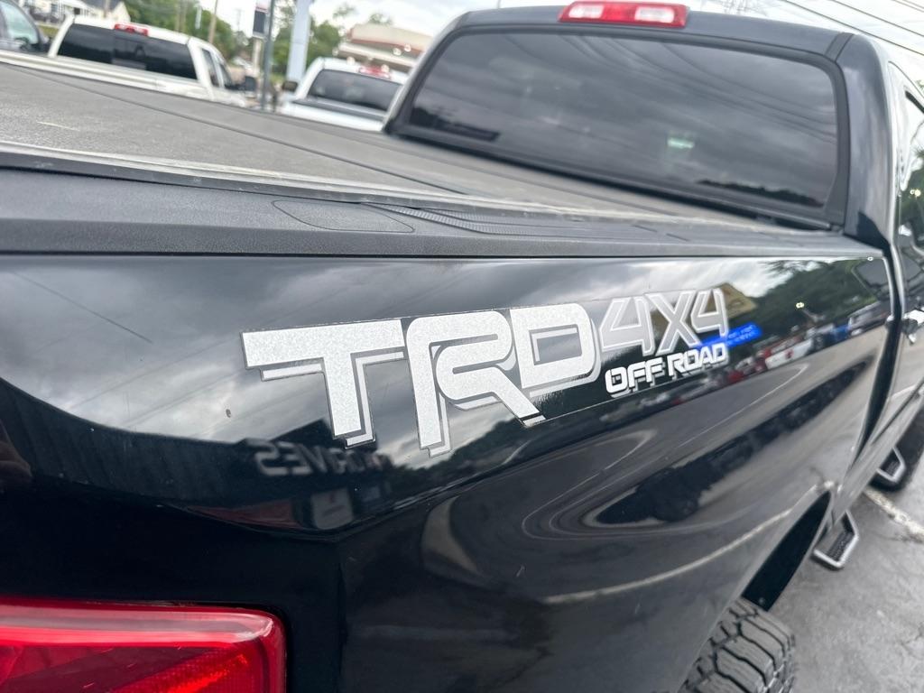 Toyota Tundra 4WD Truck CrewMax 5.7L V8 6-Spd AT LTD (Natl) 2016