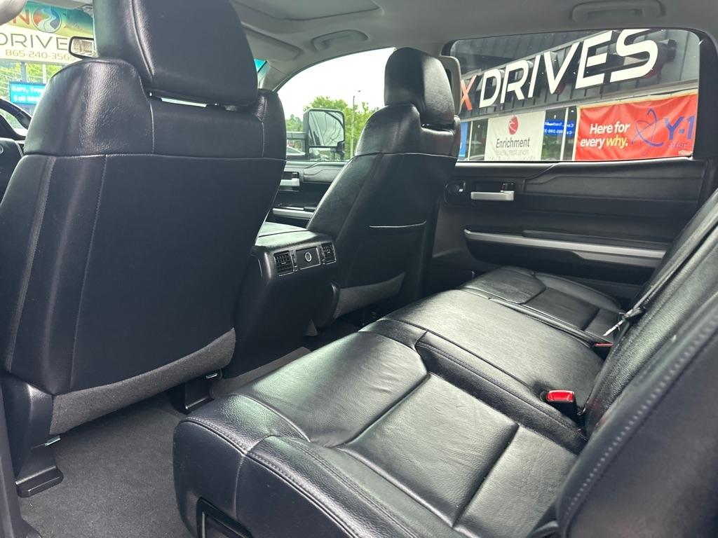 Toyota Tundra 4WD Truck CrewMax 5.7L V8 6-Spd AT LTD (Natl) 2016