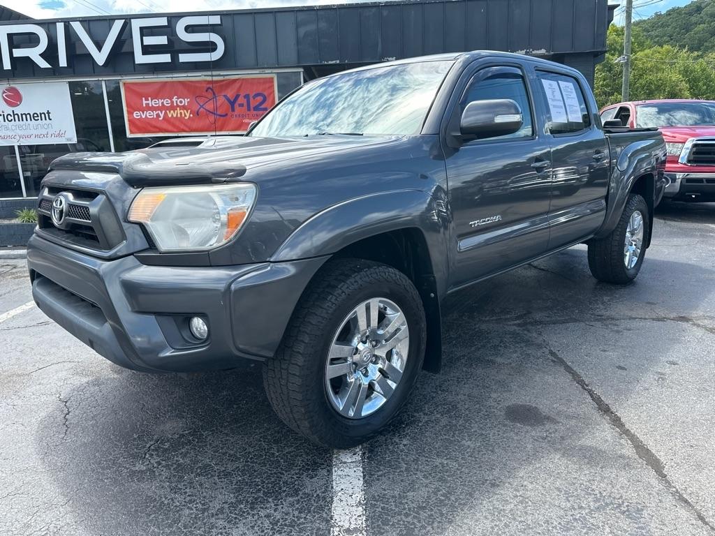 Toyota Tacoma 4WD Double Cab V6 MT (Natl) 2012