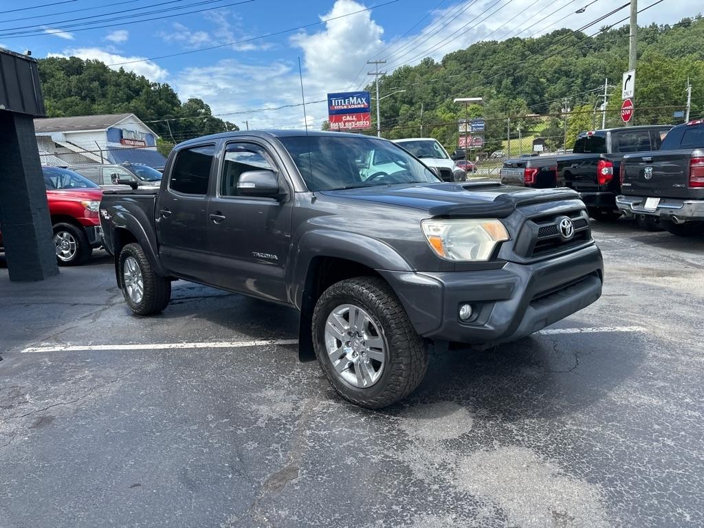 Toyota Tacoma 4WD Double Cab V6 MT (Natl) 2012