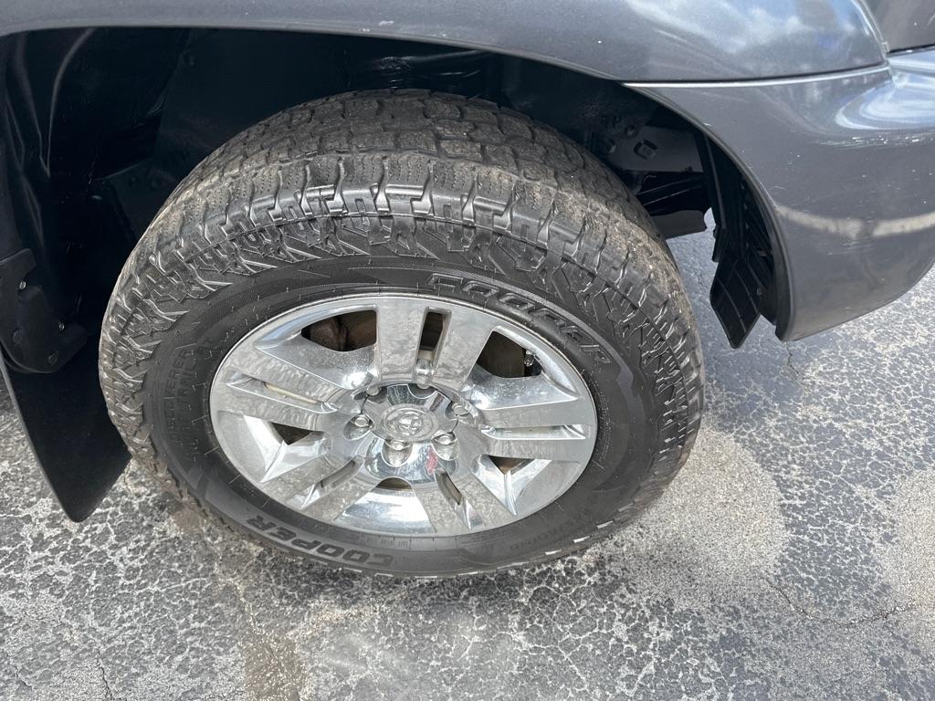 Toyota Tacoma 4WD Double Cab V6 MT (Natl) 2012