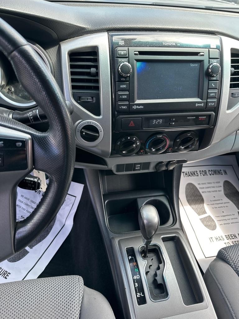 Toyota Tacoma 4WD Double Cab V6 MT (Natl) 2012