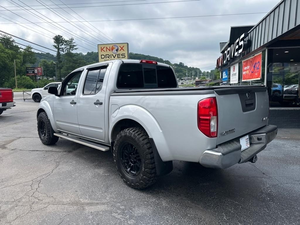 Nissan Frontier 4WD Crew Cab SWB Auto PRO-4X 2016