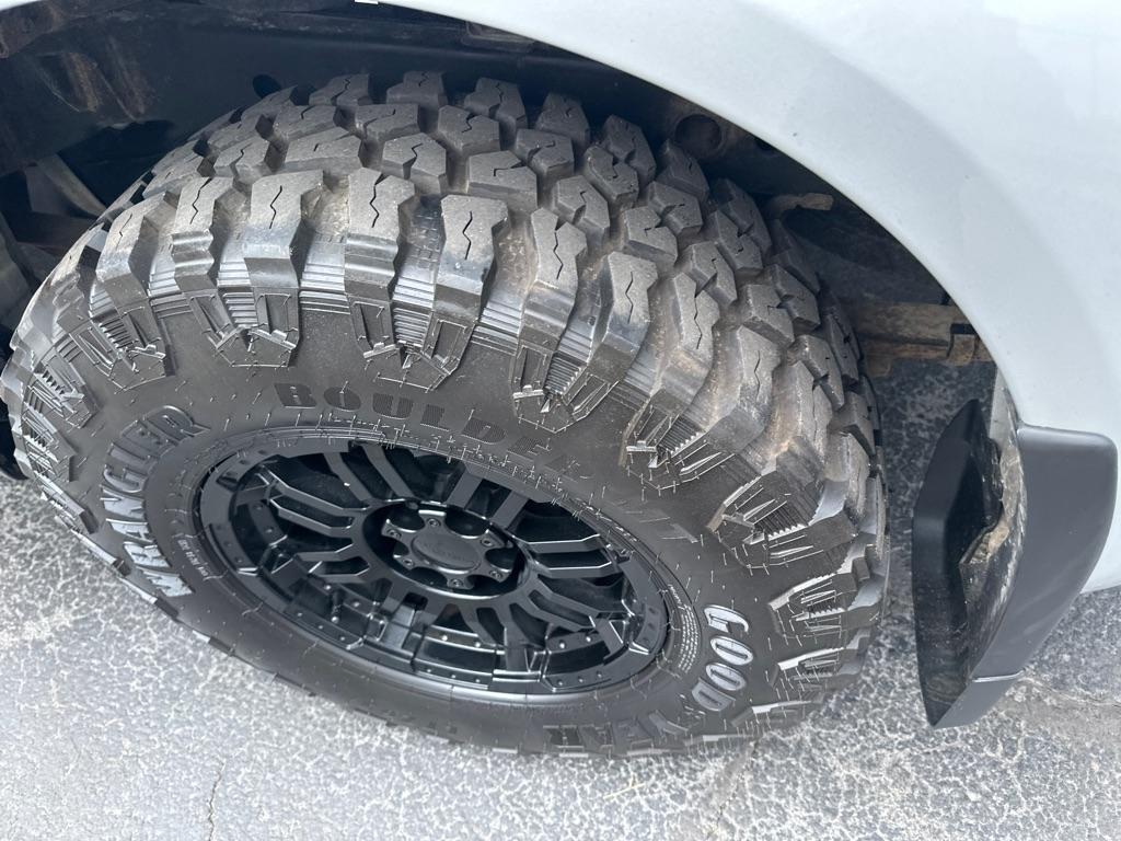Nissan Frontier 4WD Crew Cab SWB Auto PRO-4X 2016