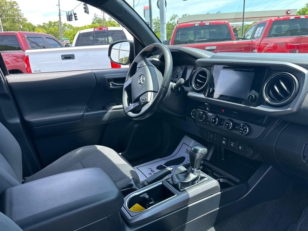 Toyota Tacoma TRD Off Road Double Cab 5' Bed V6 4x4 MT (Natl) 2018