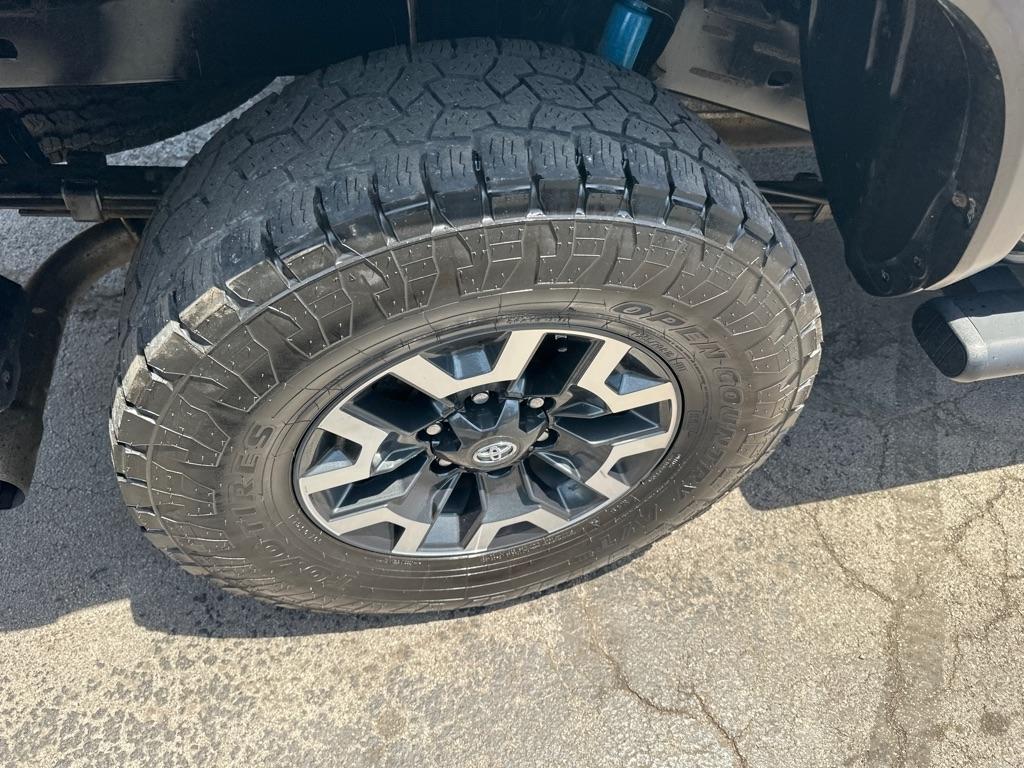 Toyota Tacoma TRD Off Road Double Cab 5' Bed V6 4x4 MT (Natl) 2018