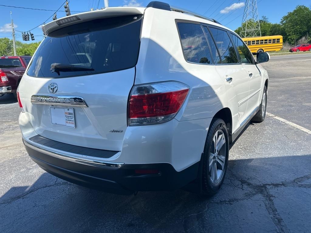 Toyota Highlander 4WD 4dr V6 Limited (Natl) 2013