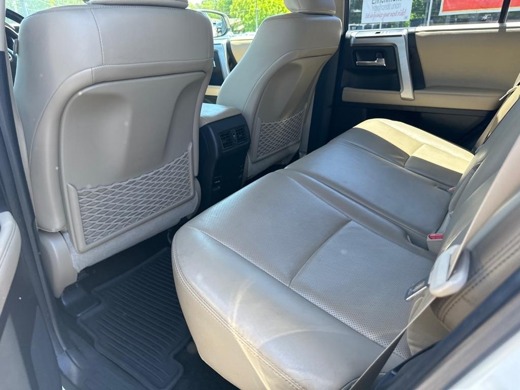 Toyota 4Runner TRD Off Road Premium 4WD (Natl) 2017