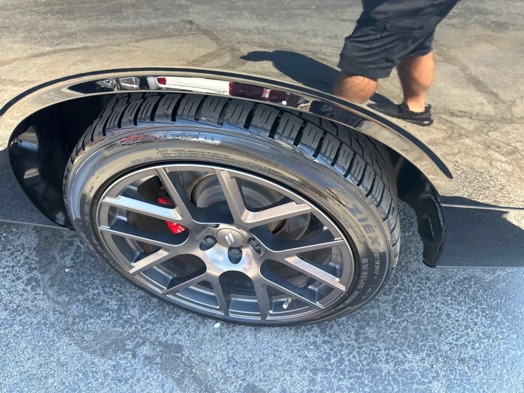 Dodge Challenger 392 Hemi Scat Pack Shaker RWD 2018
