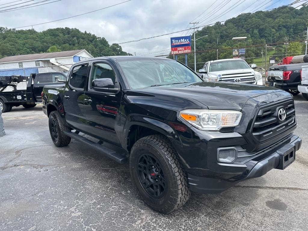 Toyota Tacoma SR5 Double Cab 5' Bed I4 4x2 AT (Natl) 2017