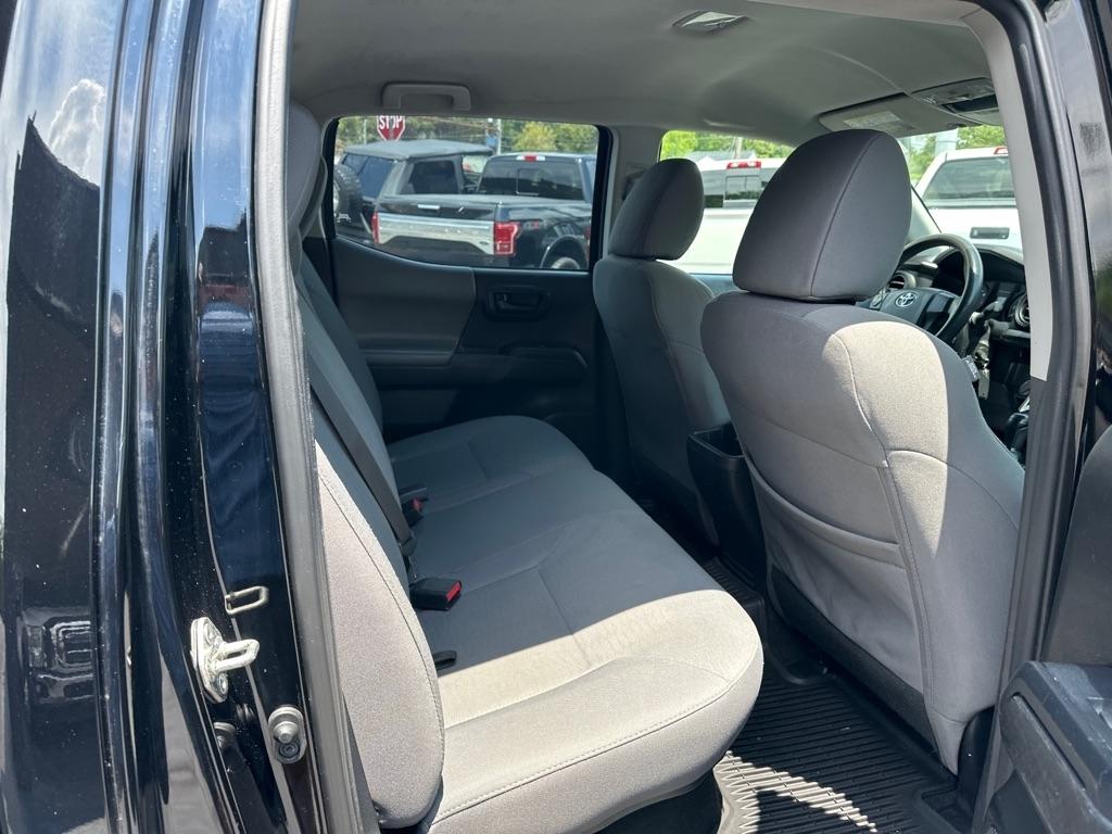 Toyota Tacoma SR5 Double Cab 5' Bed I4 4x2 AT (Natl) 2017